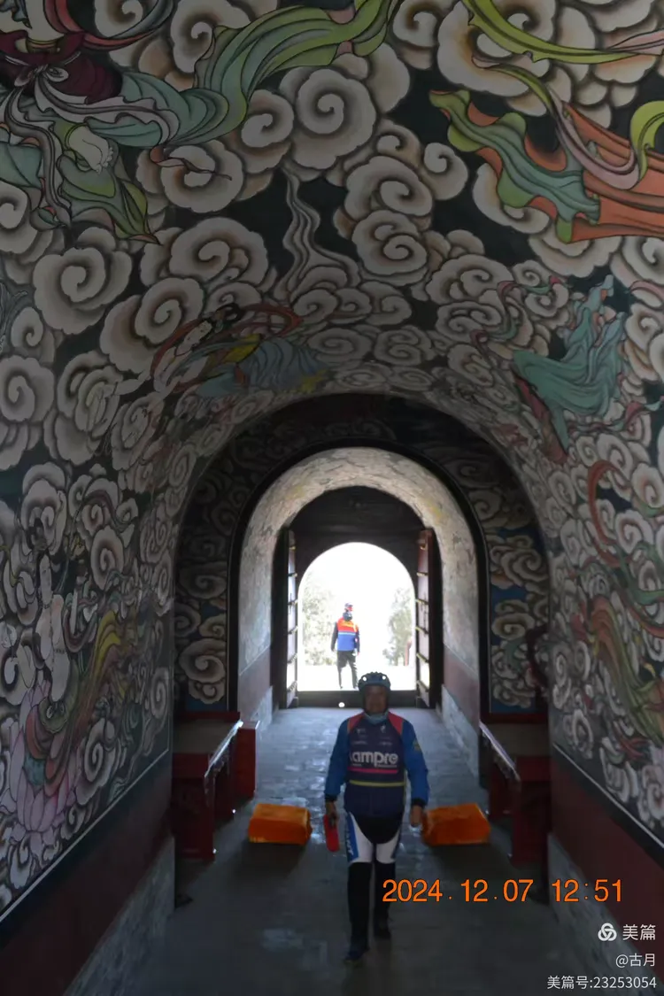 骑游介休虹霁寺.千年唐贞观宝塔